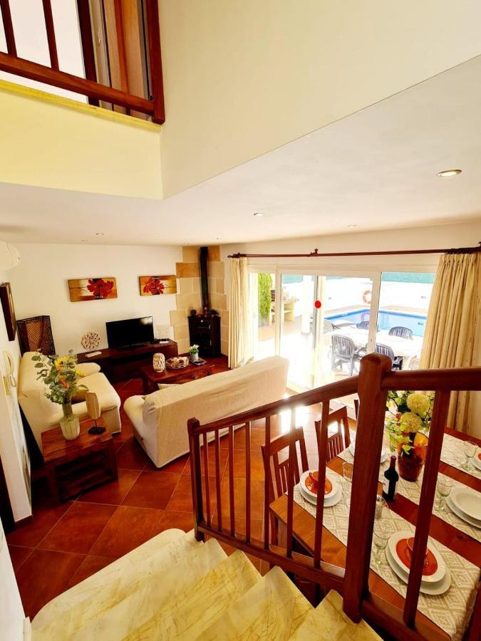 Villa Lorena 사 칼레타 외부 사진